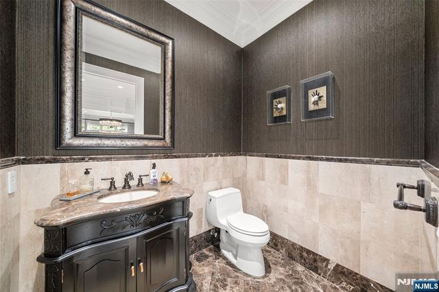 675 Summit Street, Englewood Cliffs, NJ 07632