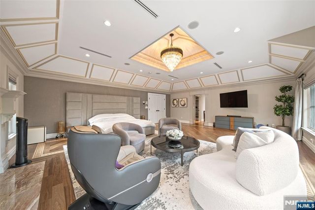 675 Summit Street, Englewood Cliffs, NJ 07632