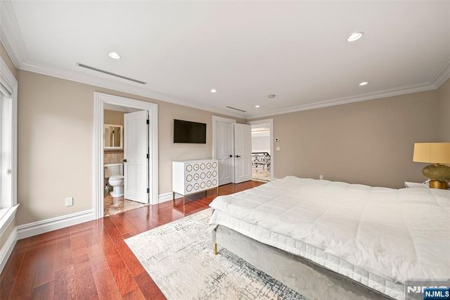 675 Summit Street, Englewood Cliffs, NJ 07632