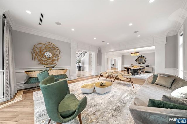 675 Summit Street, Englewood Cliffs, NJ 07632