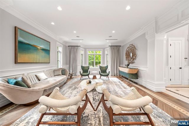 675 Summit Street, Englewood Cliffs, NJ 07632