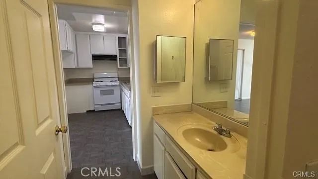 2239 Parkside Avenue 202, Los Angeles, CA 90031