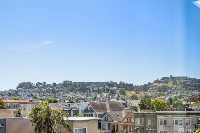 3620 Cesar Chavez Street 404, San Francisco, CA 94110