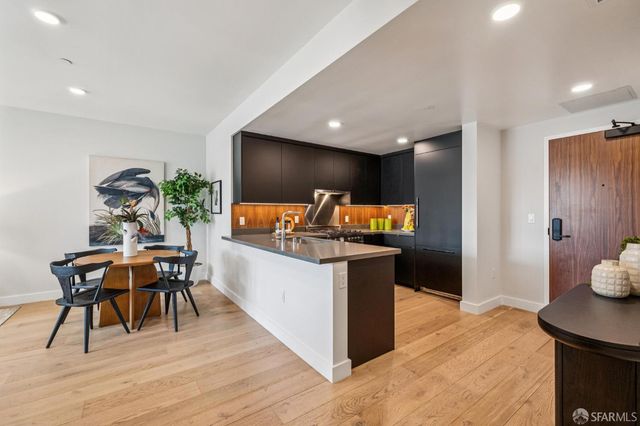 3620 Cesar Chavez Street 404, San Francisco, CA 94110