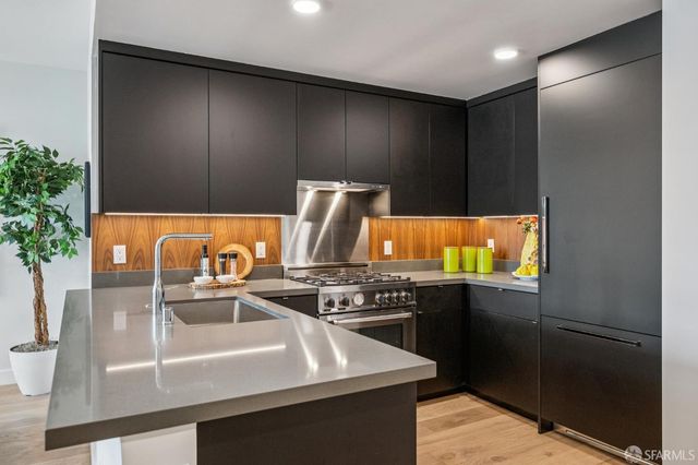 3620 Cesar Chavez Street 404, San Francisco, CA 94110