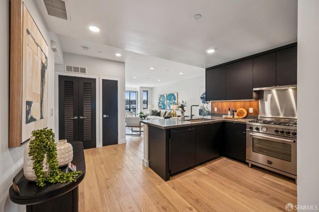 3620 Cesar Chavez Street 404, San Francisco, CA 94110