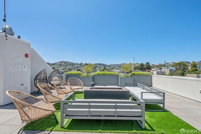 3620 Cesar Chavez Street 404, San Francisco, CA 94110