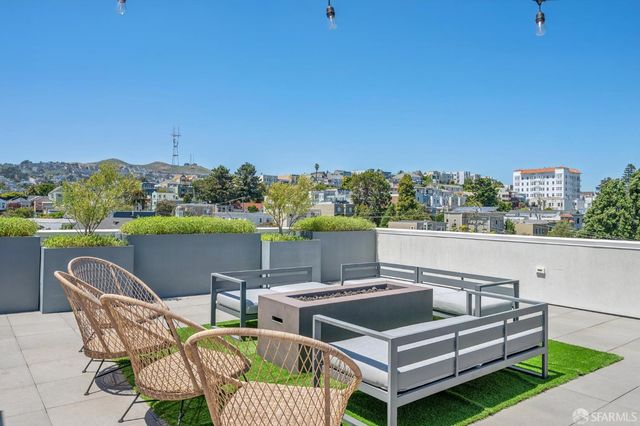 3620 Cesar Chavez Street 404, San Francisco, CA 94110