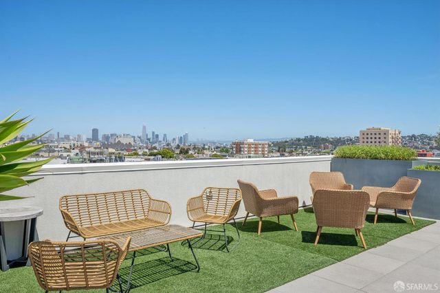 3620 Cesar Chavez Street 404, San Francisco, CA 94110