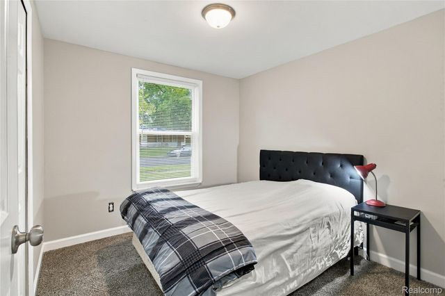 2178 Hemlock Drive, Ann Arbor, MI 48108