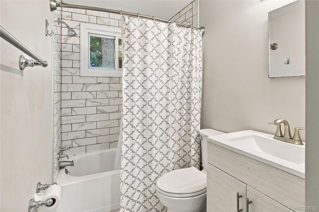 2178 Hemlock Drive, Ann Arbor, MI 48108