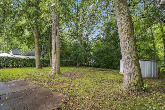 2178 Hemlock Drive, Ann Arbor, MI 48108
