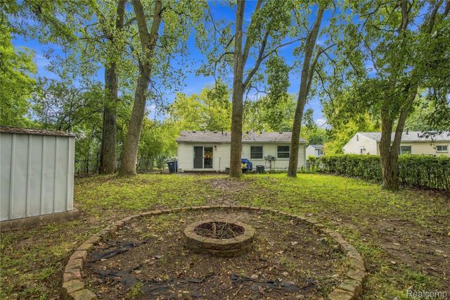 2178 Hemlock Drive, Ann Arbor, MI 48108