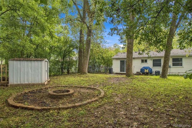 2178 Hemlock Drive, Ann Arbor, MI 48108
