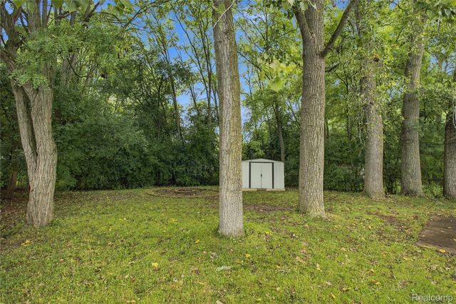 2178 Hemlock Drive, Ann Arbor, MI 48108