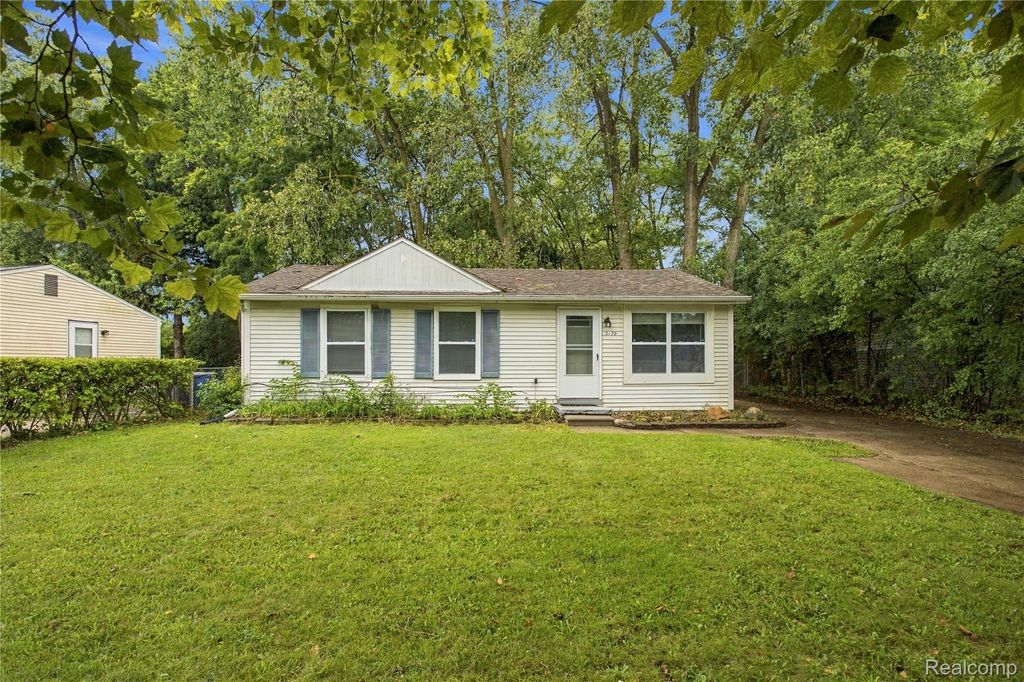 2178 Hemlock Drive, Ann Arbor, MI 48108