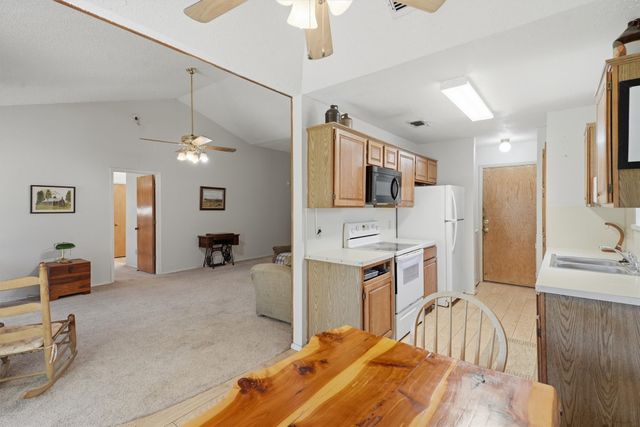 6207 Declaration Drive, Arlington, TX 76002