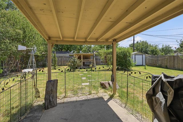 6207 Declaration Drive, Arlington, TX 76002