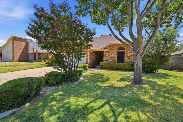 6207 Declaration Drive, Arlington, TX 76002