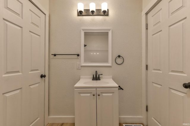 1632 E Illinois Street, Evansville, IN 47711