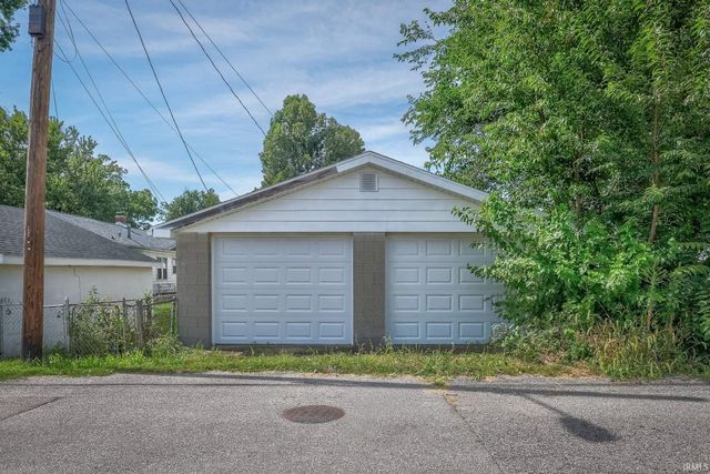 1632 E Illinois Street, Evansville, IN 47711