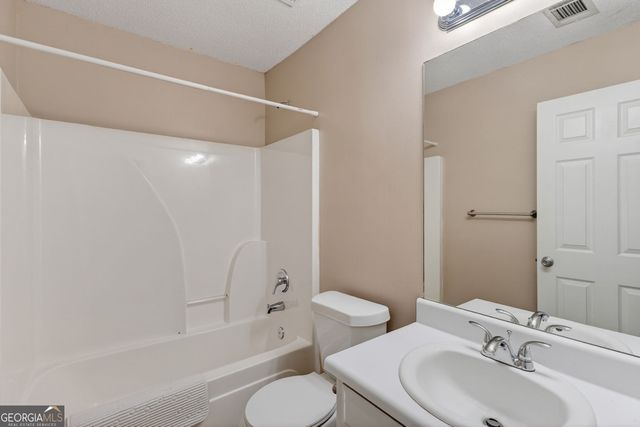466 Raymond Drive, Winder, GA 30680