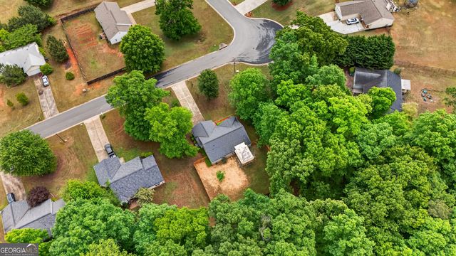 466 Raymond Drive, Winder, GA 30680