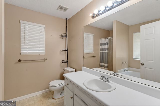 466 Raymond Drive, Winder, GA 30680