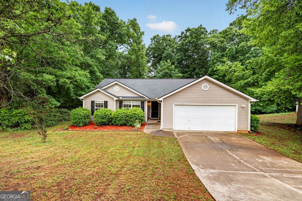 466 Raymond Drive, Winder, GA 30680
