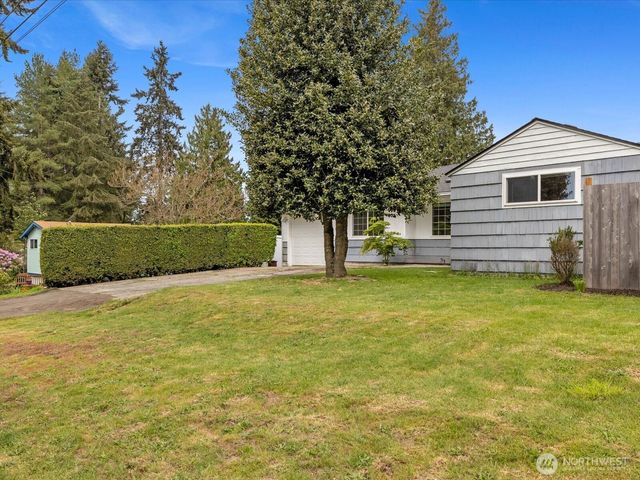 7631 201st Street SW, Edmonds, WA 98206