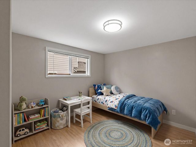 7631 201st Street SW, Edmonds, WA 98206