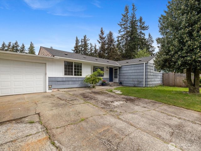7631 201st Street SW, Edmonds, WA 98206