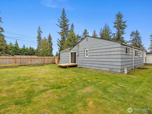 7631 201st Street SW, Edmonds, WA 98206