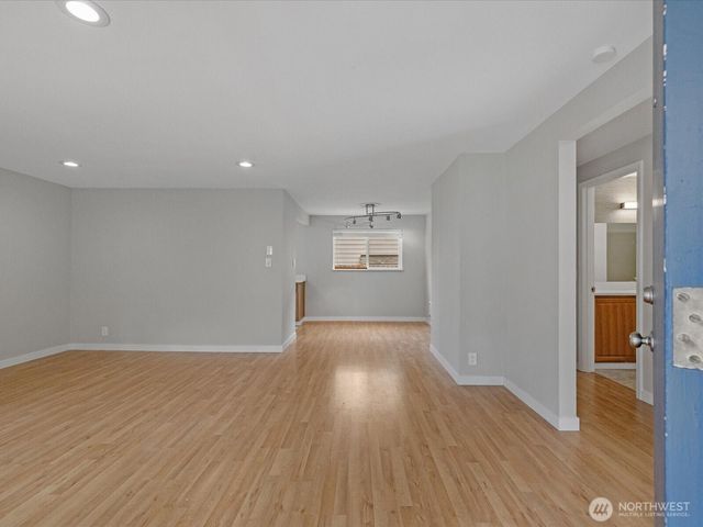 7631 201st Street SW, Edmonds, WA 98206
