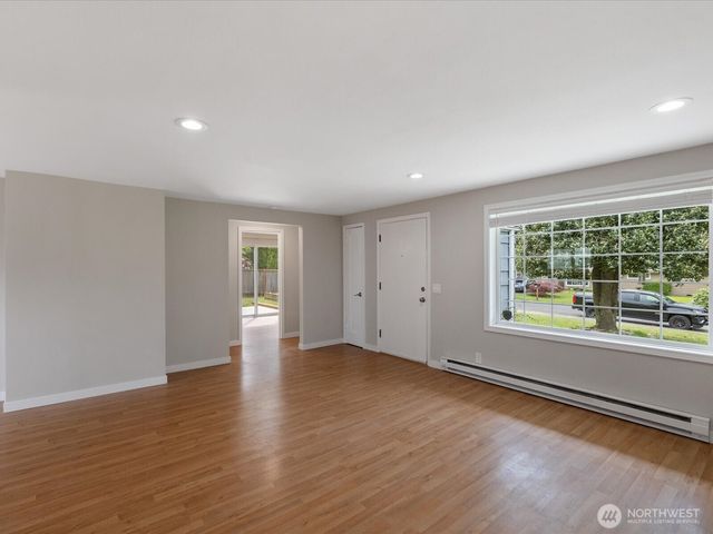 7631 201st Street SW, Edmonds, WA 98206
