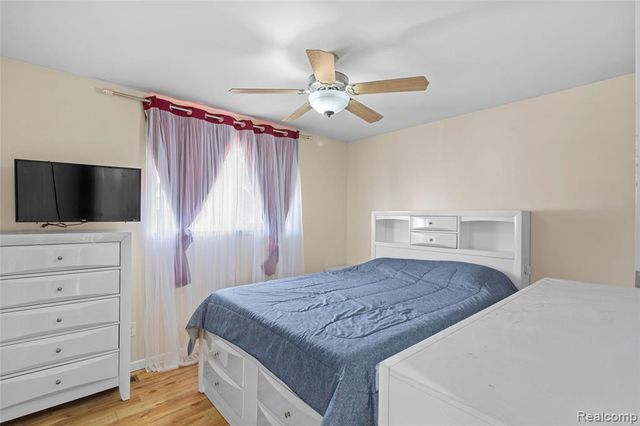 13670 Terra Santa Drive, Sterling Heights, MI 48312