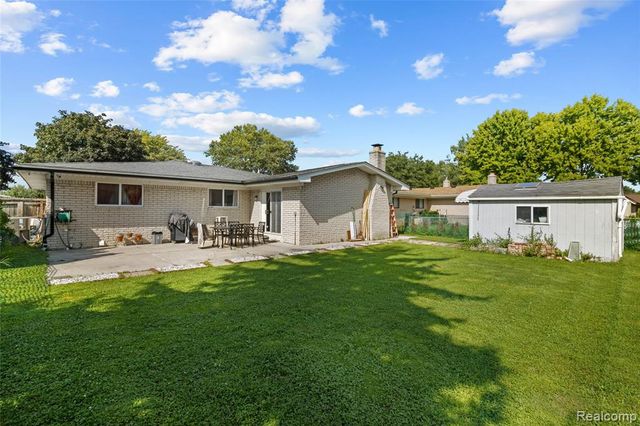 13670 Terra Santa Drive, Sterling Heights, MI 48312