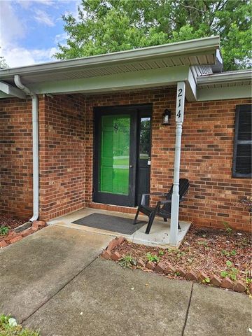 214 MountainBrook Drive, King, NC 27021