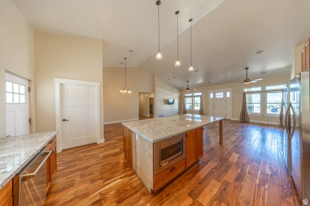 3761 S SPINNAKER BAY DR, Saratoga Springs, UT 84045