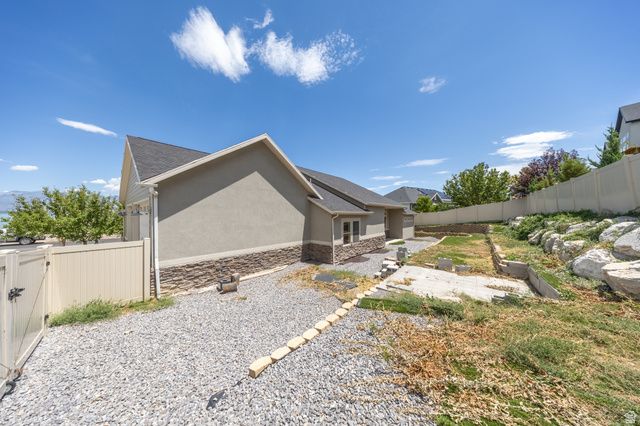 3761 S SPINNAKER BAY DR, Saratoga Springs, UT 84045