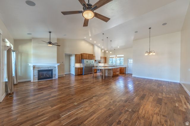3761 S SPINNAKER BAY DR, Saratoga Springs, UT 84045
