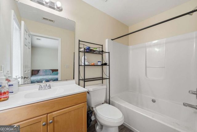 2555 Flat Shoals Road 802, Atlanta, GA 30349