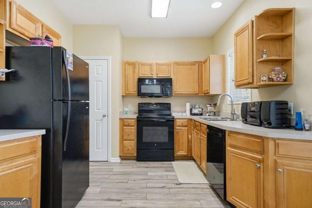 2555 Flat Shoals Road 802, Atlanta, GA 30349