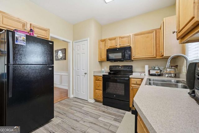 2555 Flat Shoals Road 802, Atlanta, GA 30349