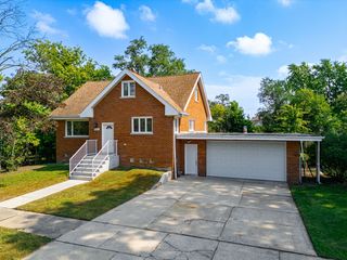 4313 Elm Avenue, Lyons, IL 60534