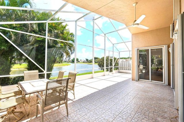 6377 N Westchester Club Drive N, Boynton Beach, FL 33437