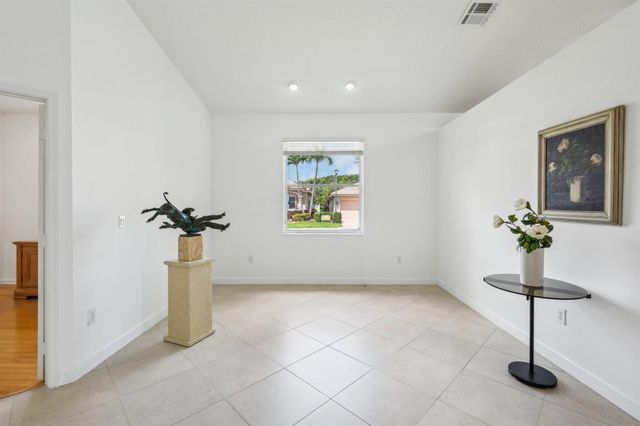 6377 N Westchester Club Drive N, Boynton Beach, FL 33437