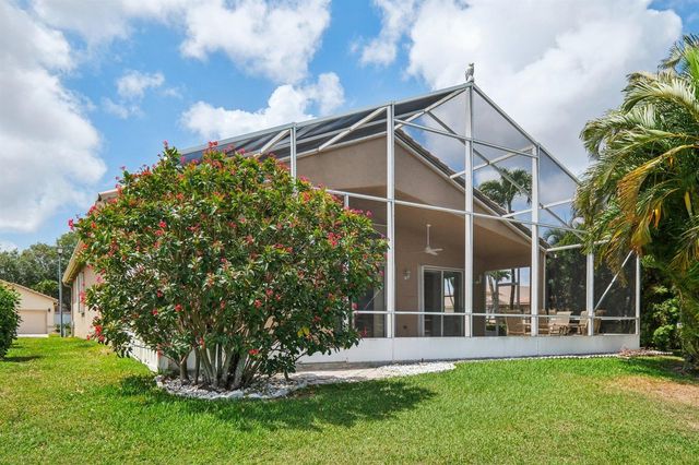 6377 N Westchester Club Drive N, Boynton Beach, FL 33437