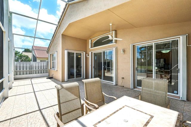 6377 N Westchester Club Drive N, Boynton Beach, FL 33437