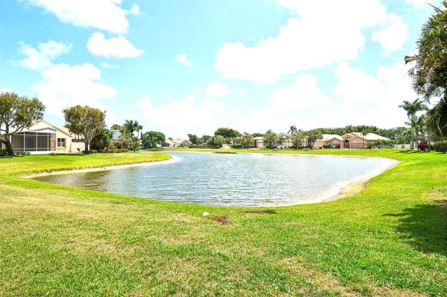 6377 N Westchester Club Drive N, Boynton Beach, FL 33437